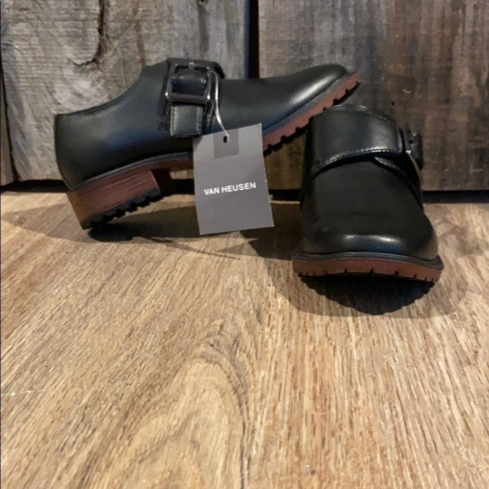 Boys Van Heusen Dress Shoes Size 12